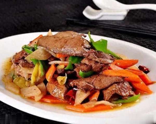 菜谱8道简单易做的美食(8道家常美味菜谱合集：简单易做，厨房小白也能学会)