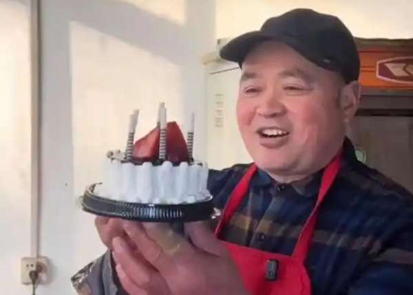 大学声丨河南10元乡村蛋糕走红：一次对“蛋糕刺客”的温柔反刺