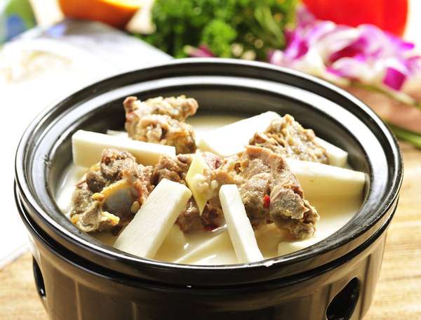 寒冬三九天滋补菜(寒冬三九，8道家常菜谱润肺养胃强免疫，照着做全家暖乎乎)