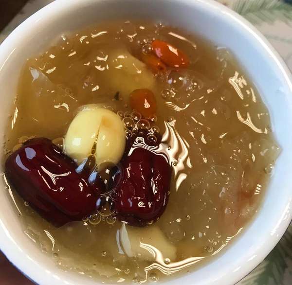 心脏决定寿命！中老年人冬季常吃8样，心脏越养越年轻