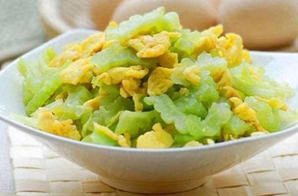 家常美味精选：18道简单易做的菜谱，点亮你的餐桌