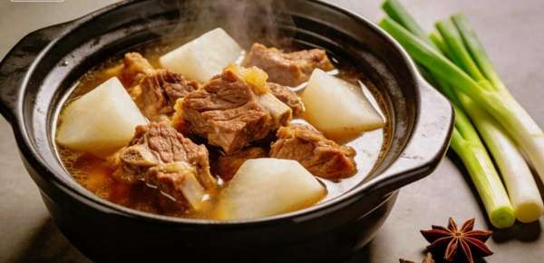 暖冬养生十二味：专为60后定制的家常滋补食谱