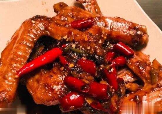 简单快手菜谱家庭版(简单快手家常菜食谱，厨房小白也能做，鲜美清爽！)