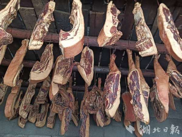 宣恩县椿木营镇(宣恩椿木营：高山腊味香飘山外助增收)