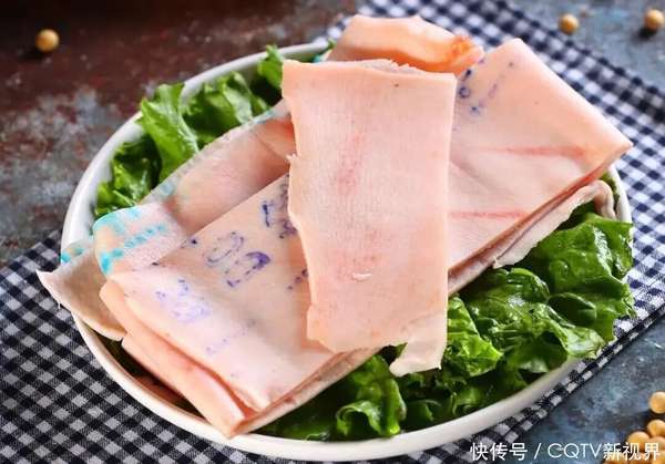 猪皮冻最新消息(马上过年，猪皮再次被关注！医生提醒：不管多爱吃，都要牢记3个关键点)