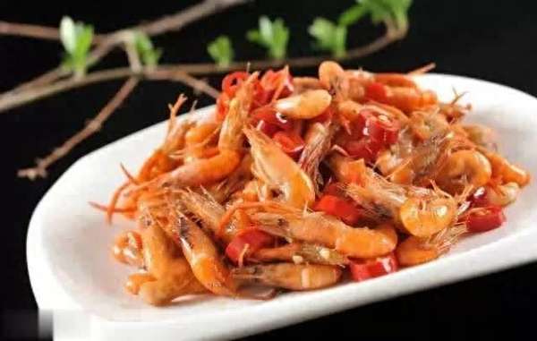 一周家常菜谱安排表(一周家常菜谱大揭秘：美味不重样，好吃到哭！)