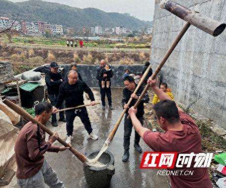 临武最正宗的糯米糍粑(抖起糍粑香临武年味浓)