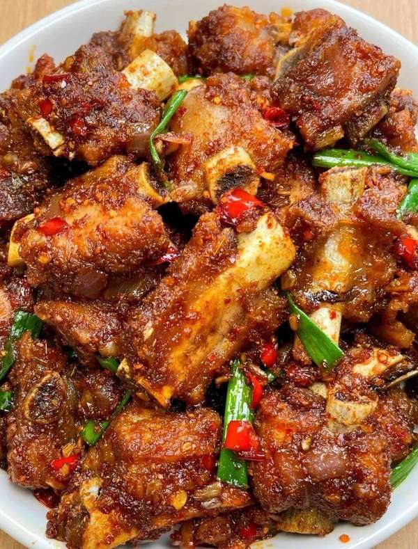 立春身体怕冷是怎么回事(立春补阳，手脚不凉！中老年常吃8样，排寒补阳好迎春)