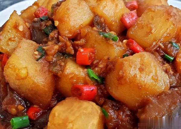 压锅菜食谱大全(压箱底炖菜食谱！0基础学做嫩鲜低脂土豆炖茄子，嘎嘎好吃)