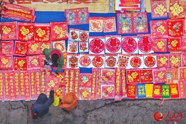 新春走基层赶大集(新春走基层｜繁荣早市好繁荣)