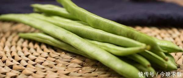 油豆角不熟有毒吗(警惕！油豆角没有煮透，可能引发中毒危机！)