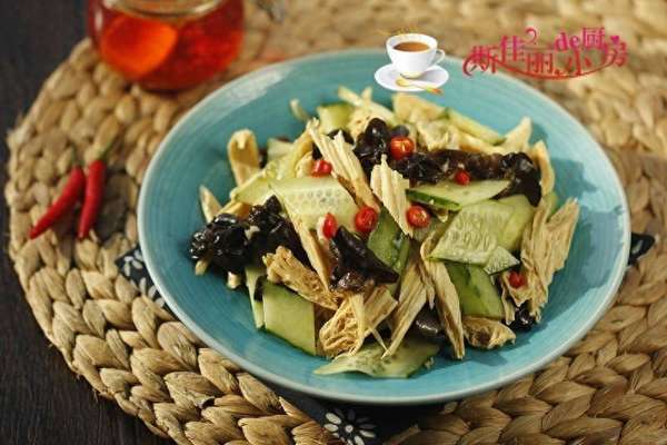 除夕年夜饭不要太油(除夕年夜饭,下酒菜不用愁！分享5道下酒菜,好吃好做待客倍有面儿)