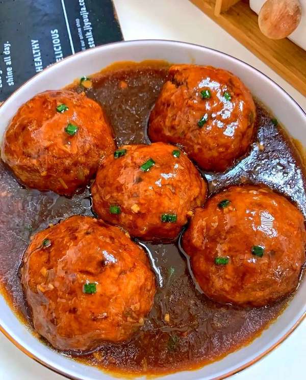 2026年夜饭菜谱：8道吉祥菜让全家吃出红火新年