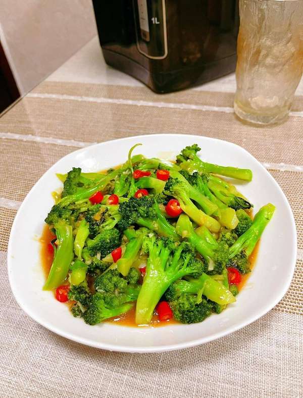 春节最好的8道菜(春节后给孩子吃这8道菜，春季长高黄金期别错过)