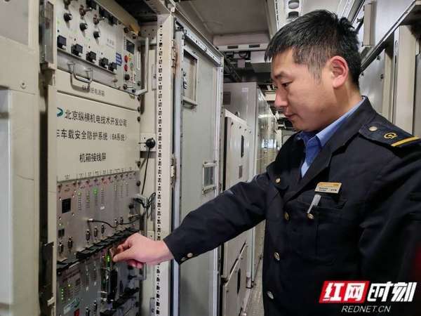 东北酸菜饺子馅儿怎么调(一锅酸菜饺子，从东北“逆向”奔赴到株洲)