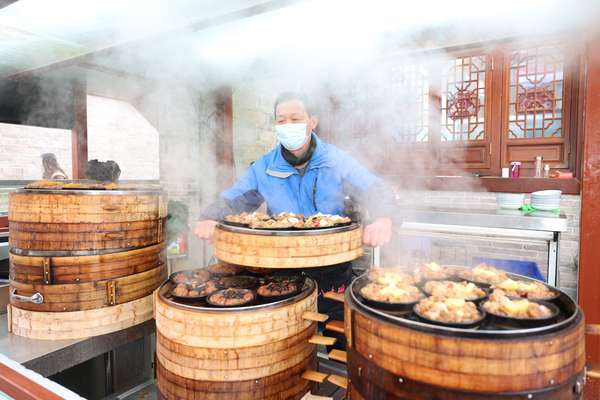 襄城：一本手写菜谱撬动百万消费市场