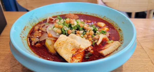 春节减肥食谱一日三餐(正月减肥最猛的8道菜谱：低卡家常味，轻松享瘦过新年)