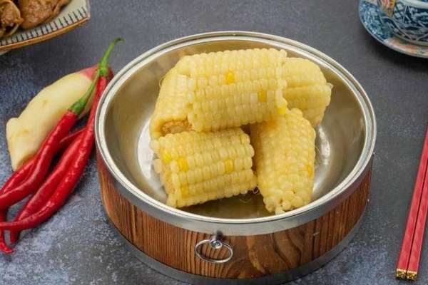 玉米最营养的部位原来是这里！很多人都浪费了