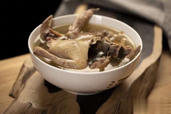 被称为动物人参的是什么(被称“动物人参”常被忽略，中老年常吃气色好、腿脚稳)