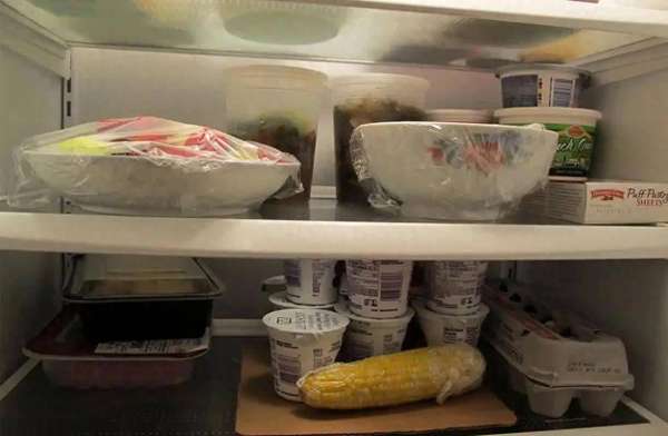 隔夜菜一定不能吃吗(隔夜菜一定不能吃？医生：这4种宁可扔掉也别吃)