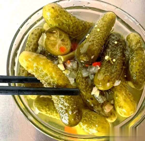 冬至吃什么清肠润燥(冬至后常吃它，清肠刮油超舒服，苗条饮食的“爽口答案”)