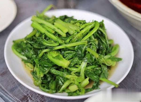 健脾四宝茶的功效与作用(冬天胃凉没力气？“健脾四宝”上桌，让你从内暖到外)