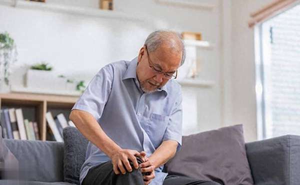 哪些菜隔夜不能吃医生说(哪些菜隔夜不能吃？医生：3种隔夜菜易致癌，很多人舍不得扔)