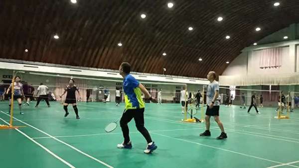 葡萄胆结石能吃吗(胆结石患者别吃葡萄？医生：不想得胆囊癌，远离这4样！)