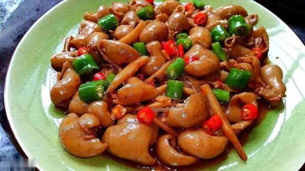 肥肠成关注焦点！医生：常吃肥肠身体收获5大好处