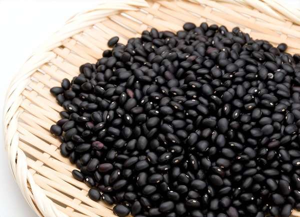 补肾豆的功效和作用(它是“天然补肾豆”，炒着吃效果翻倍，每天一把香又补！)