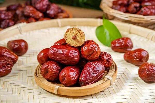 常吃红枣有这5个好处(常吃红枣或收获5大好处，红枣再次成关注对象！)