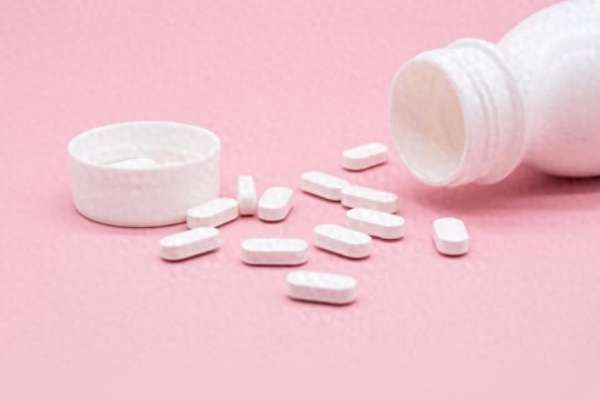 钙片上榜央视新闻(钙片成关注焦点！医生提醒：吃钙片后这4点千万留意！)