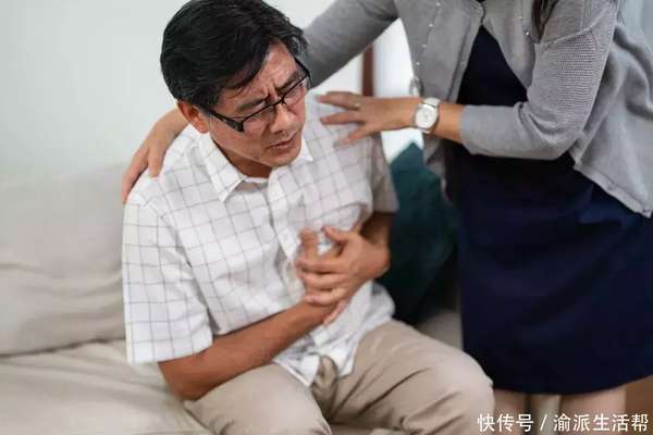 气温骤降应防范心血管疾病(气温骤降，再次叮嘱冠心病人，早晨1大忌，中午2不要，晚上3不吃，护好心脏)