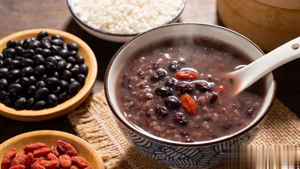 肾不好显老没活力？推荐3个食疗方，给肾“大扫除”！