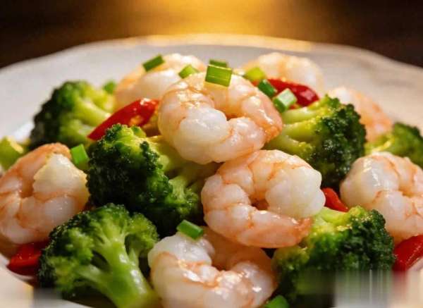 什么食物含叶黄素(想要老得慢，这4种含“叶黄素”食物别错过，抗氧化护眼身体好)