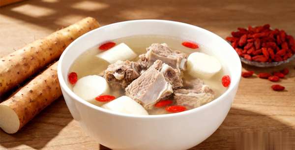 治疗腰痛验方补肾强腰汤(告别腰疼！6款补肾壮腰汤每周换着喝，强筋健骨不遭罪)