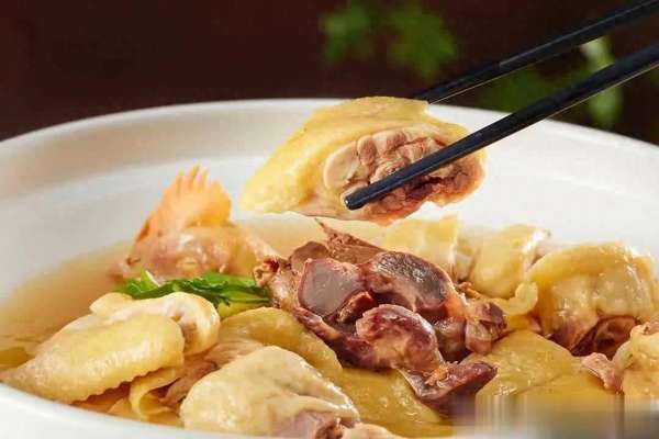 少吃豆腐少吃碱性食物(建议：少吃猪肉豆腐，多吃这4样，温补散寒过寒冬)