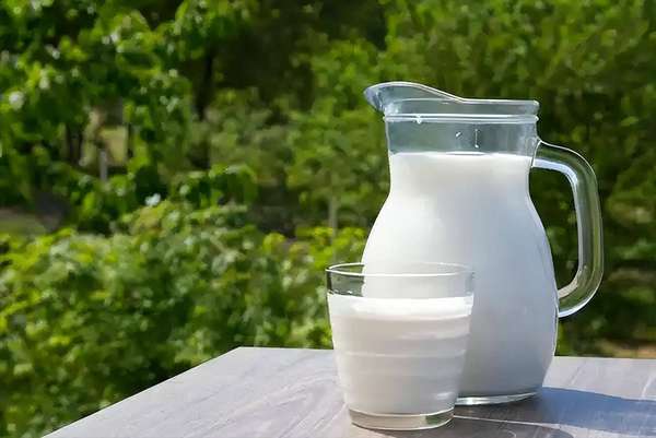 糖尿病人适合吃什么早餐(气温降低，糖尿病患者早餐别随便吃这3种食物，宁可喝点水！)