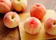 桃子是肾脏“负担”？医生告诫肾不好者5种水果别多吃
