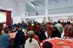 阜阳市颍东区：免费喝粥！腊八节暖到心坎里