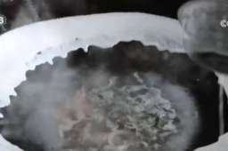 特色小吃串点成线变身“流量密码”“美食+”延伸文旅消费链条