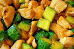 解腻美味！黄瓜炒鸡胸肉高蛋白又下饭，家人超爱吃