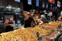 货架之上感受“豫超”魅力丨新春走基层