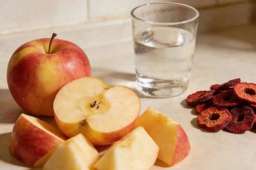 秋冬苹果别乱吃！这种神仙吃法，让营养翻倍，还能减脂稳三高淡斑