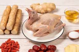 山药炖鸽子，中老年术后黄金汤，补而不燥养气色！